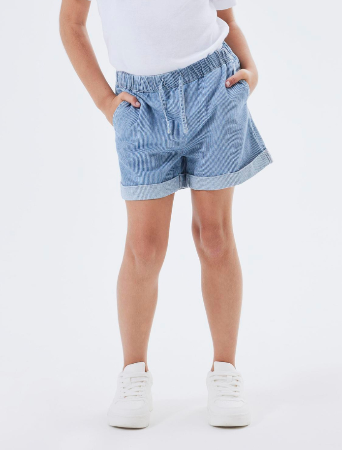 Lässige Jeans-Shorts für Mädchen von name it - preiswerte und schöne Kindermode in Bielefeld kaufen in der Körnerstrasse